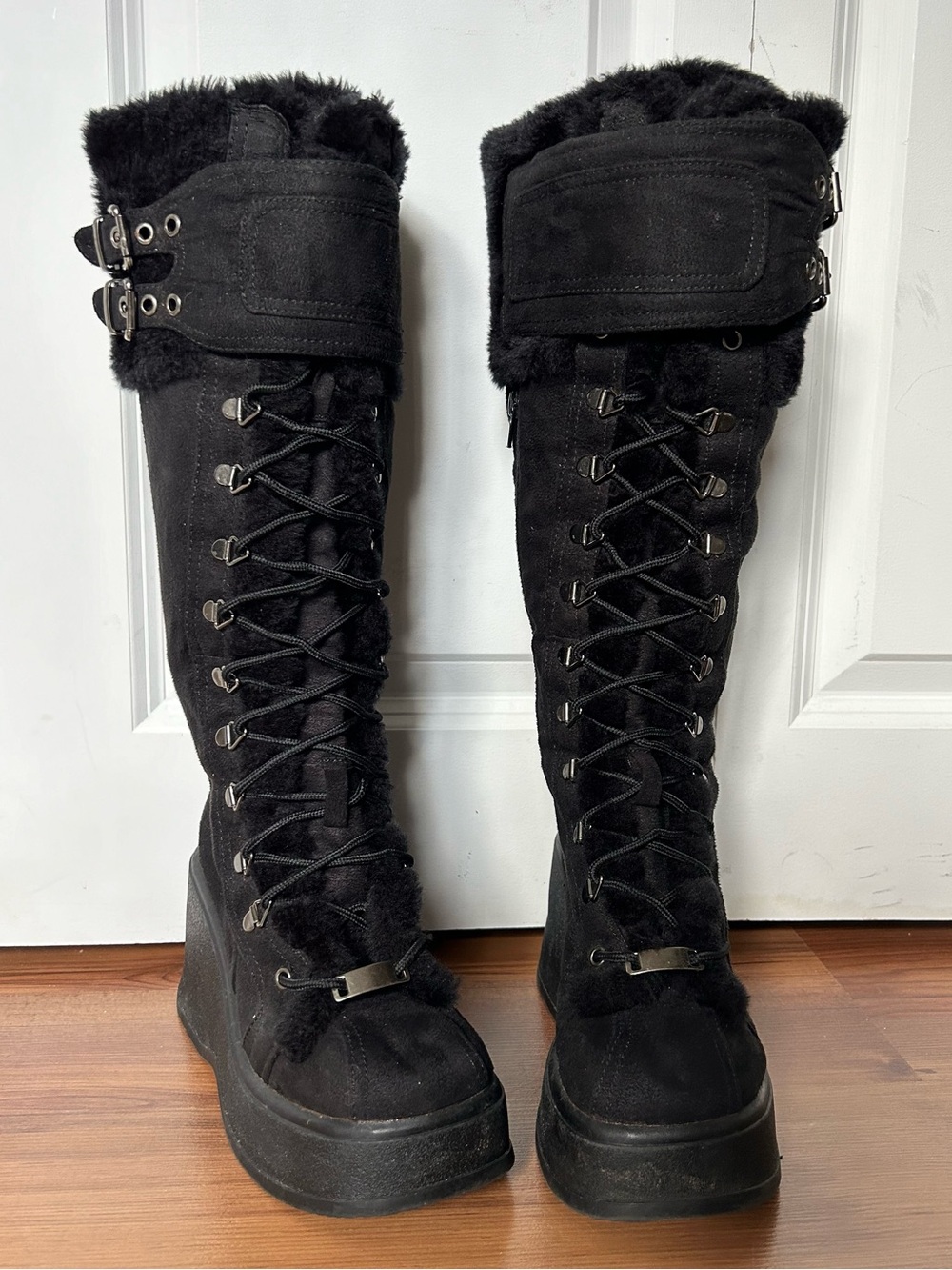 Vintage Whimsygoth Grunge Black Faux Fur Winter Boots - Picture 2 of 12